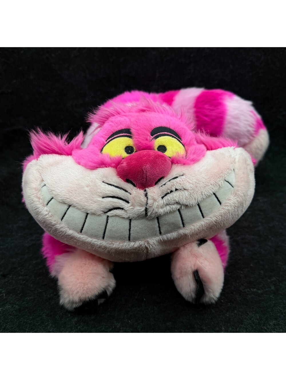 Authentic Disney Store Exclusive Alice In Wonderland 18" Cheshire Cat Plush